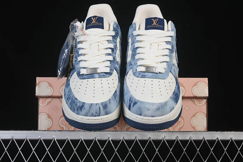 All categories Nk Air Force 1 Air Force series Nk Air Force 1 Low Air Force low-top Nike Air Force 1'07 Low LV joint denim blue Air Force 1 low-top casual sneakers YF9511-818